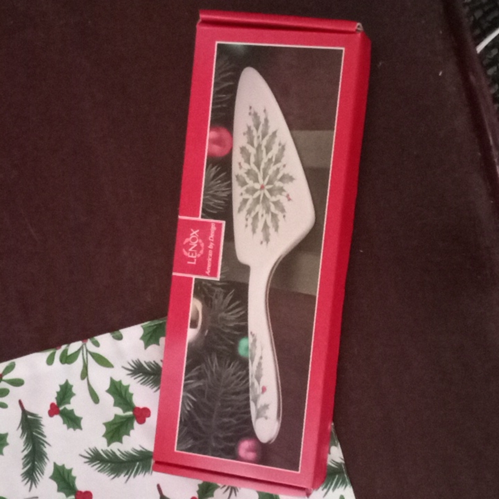 Lenox dessert server